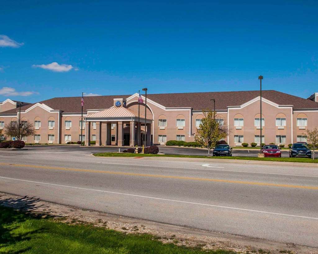 Comfort Suites Lafayette University Area Exterior photo